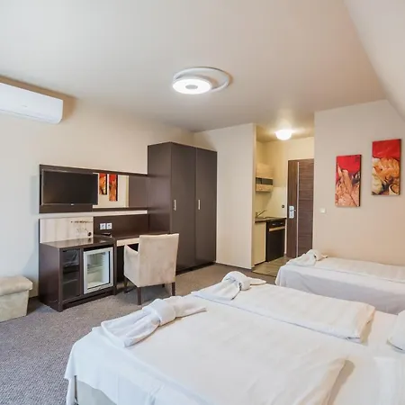 Maganszallas 4* Siófok