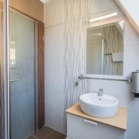 Maganszallas Gæstehus