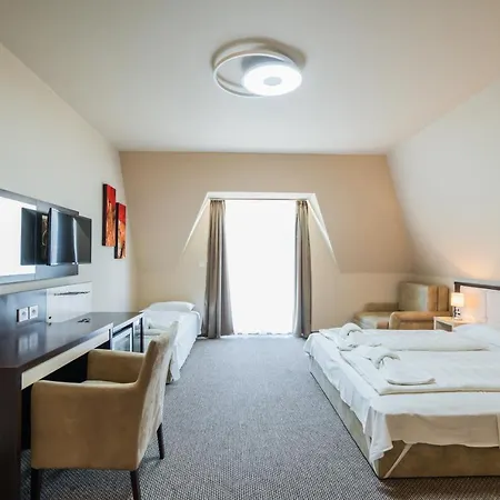 Maganszallas Siófok