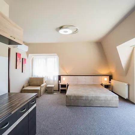 Gæstehus Maganszallas 4*