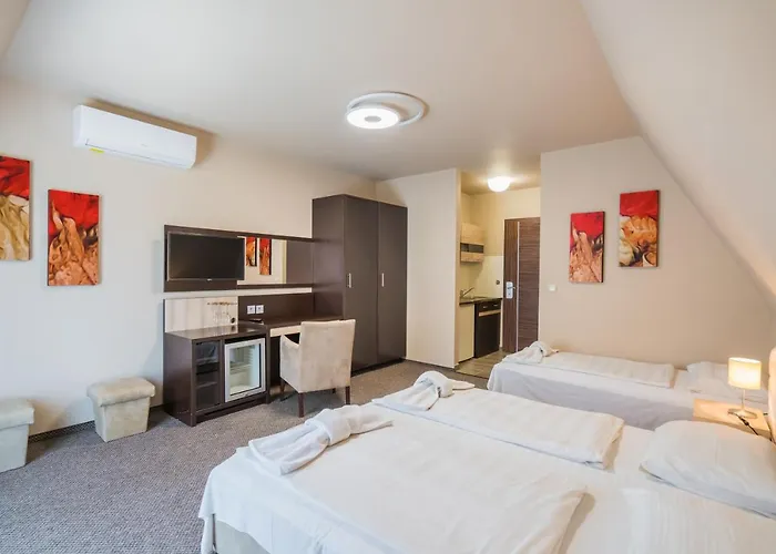 Beach Family Rooms 4* シオーフォク