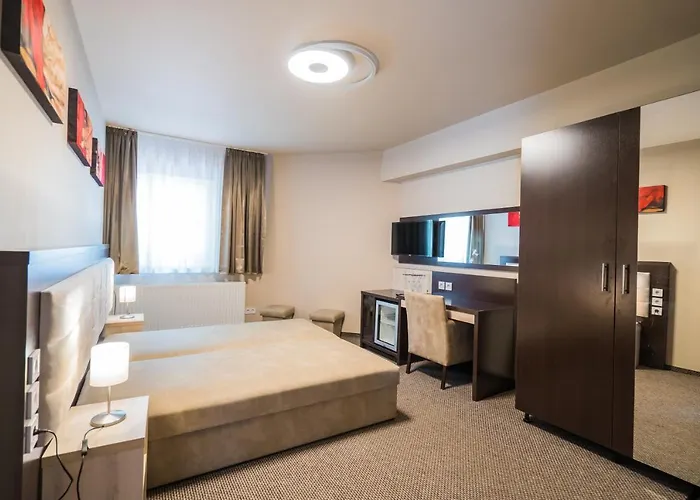 ゲストハウス Beach Family Rooms 4*