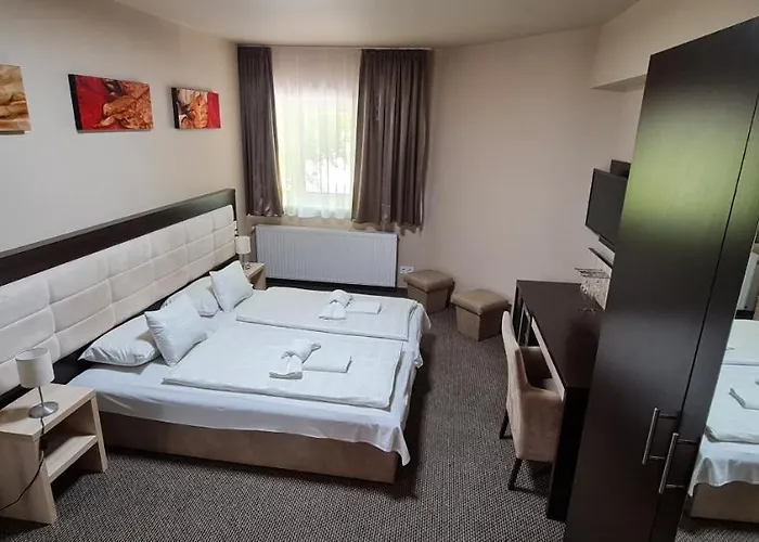 Beach Family Rooms 4*