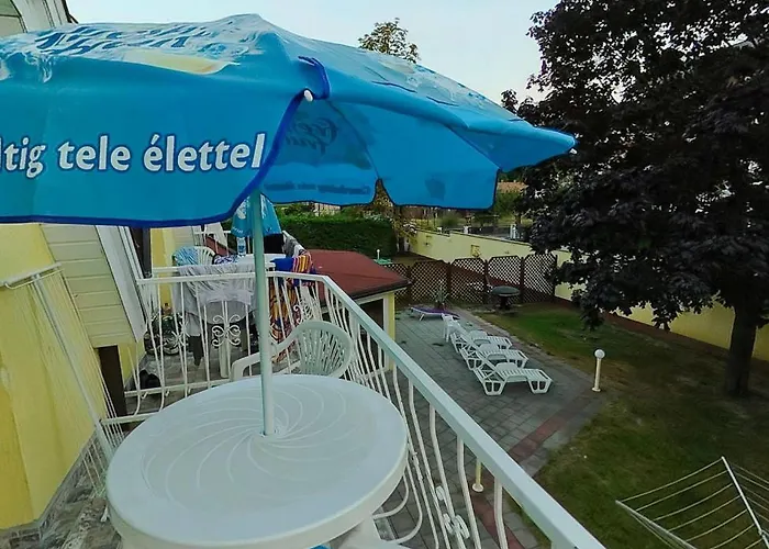 Beach Panzió Siófok Pensjonat 4*